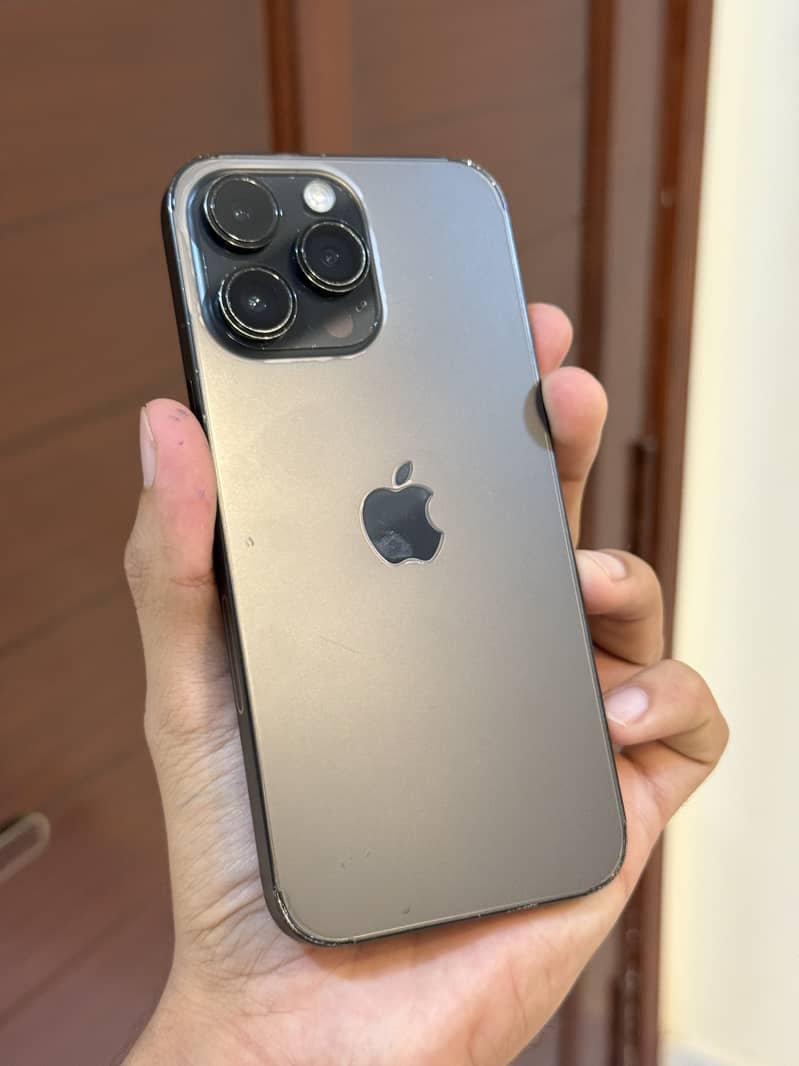Apple iPhone 14 Pro Max 0