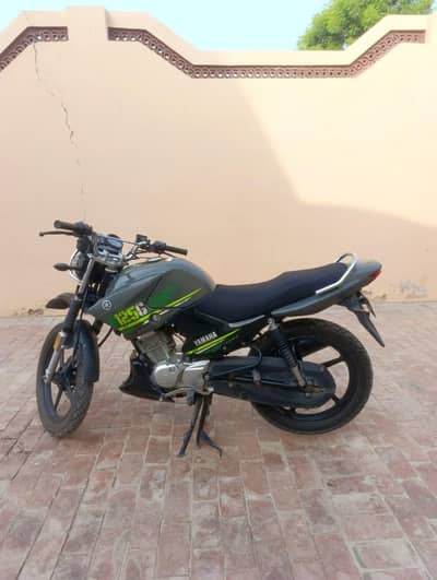 YBR 125G Mat Gray 2023