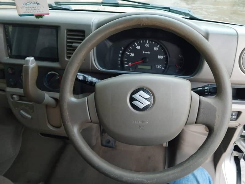 Suzuki Every 2012 6