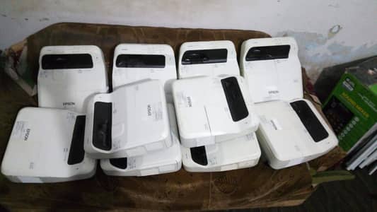 ultra short throw epson projectors o3oo 291875o