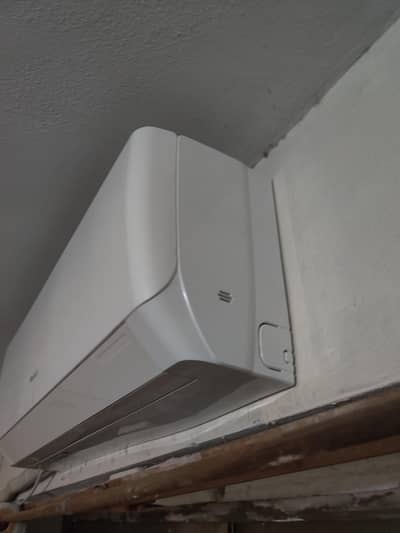 Gree Ac DC inverter