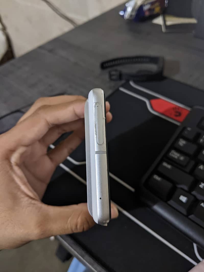 Google Pixel 7 5