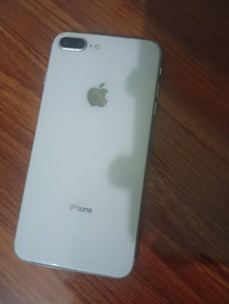 Apple iPhone 8 Plus 2