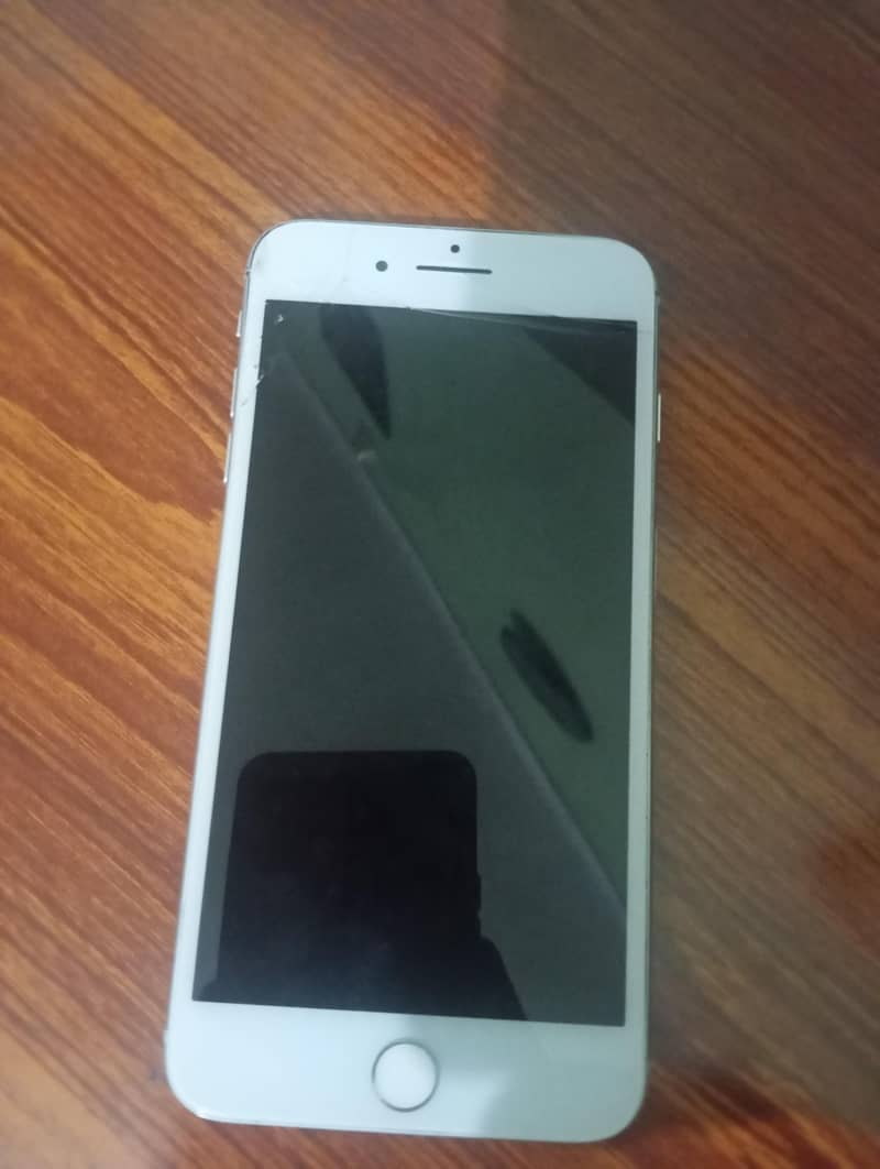 Apple iPhone 8 Plus 3