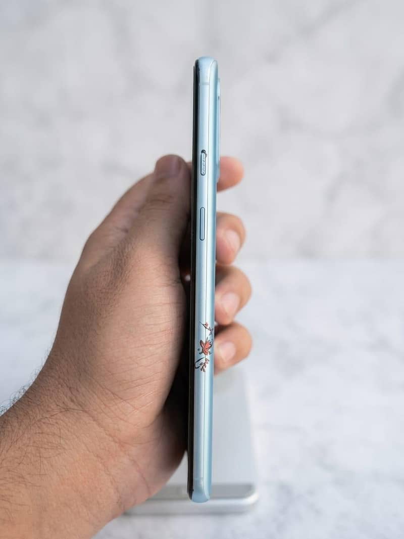 One Plus 9R 5