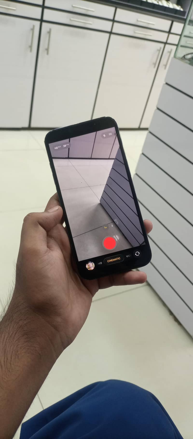 Apple iPhone 13 Pro 6