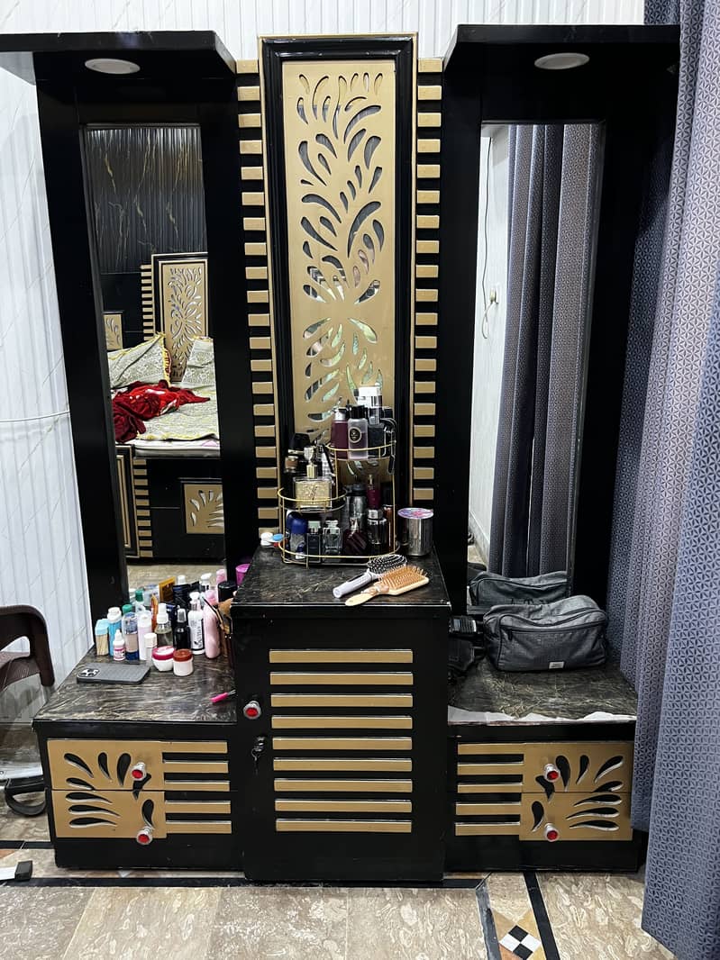 Dressing table 2
