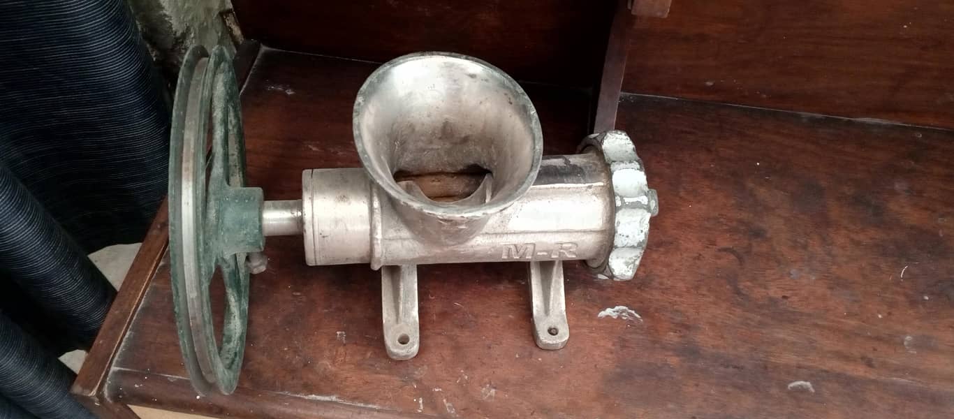 Meat grinder 2