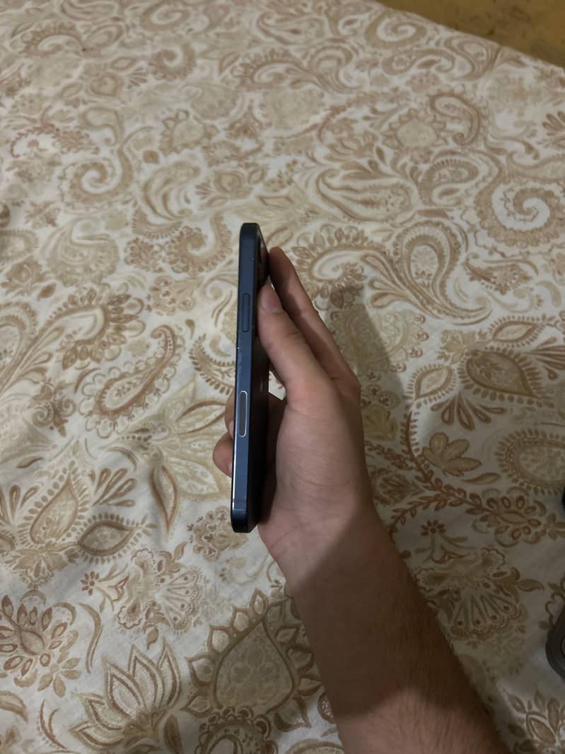 Apple iPhone 12 2