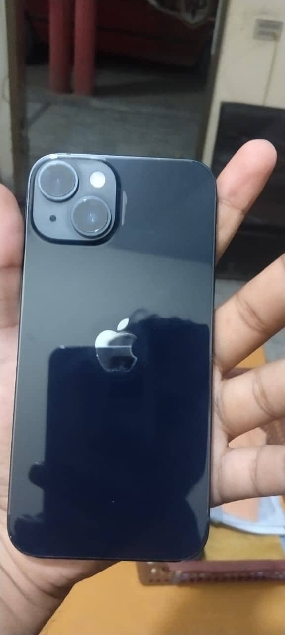 Apple iPhone 14 3