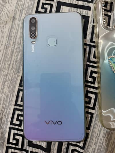 Vivo Y17