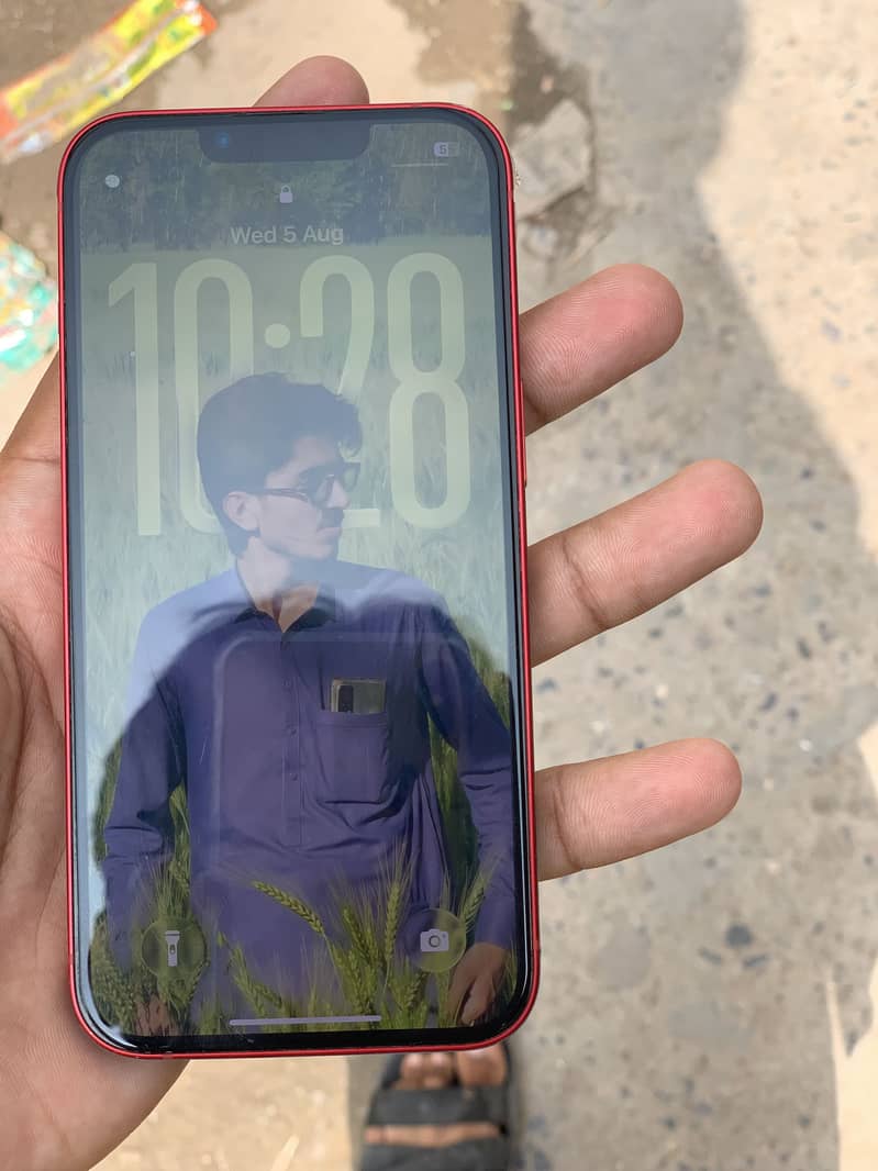 Apple iPhone 13 6