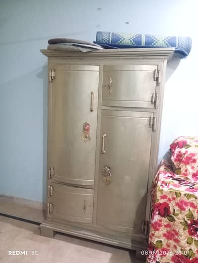 Metal Safe Almaari