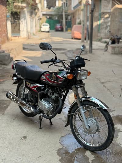 CG 125 BLACK LUSH CONDITION