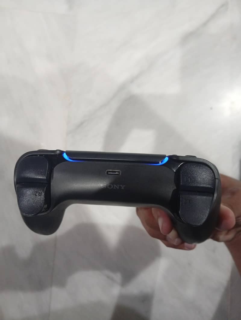 PS5 original controller 3
