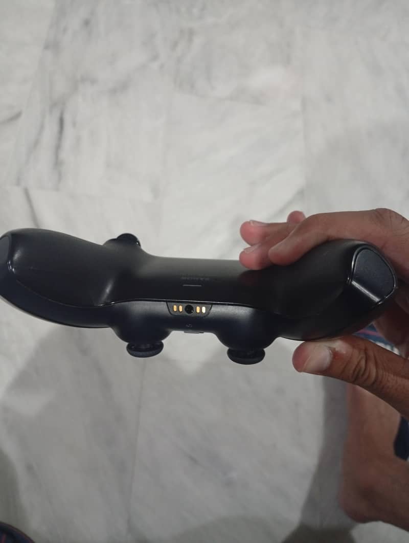PS5 original controller 4