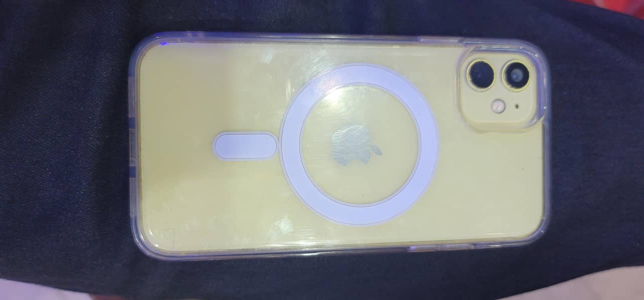 Apple iPhone 11 0
