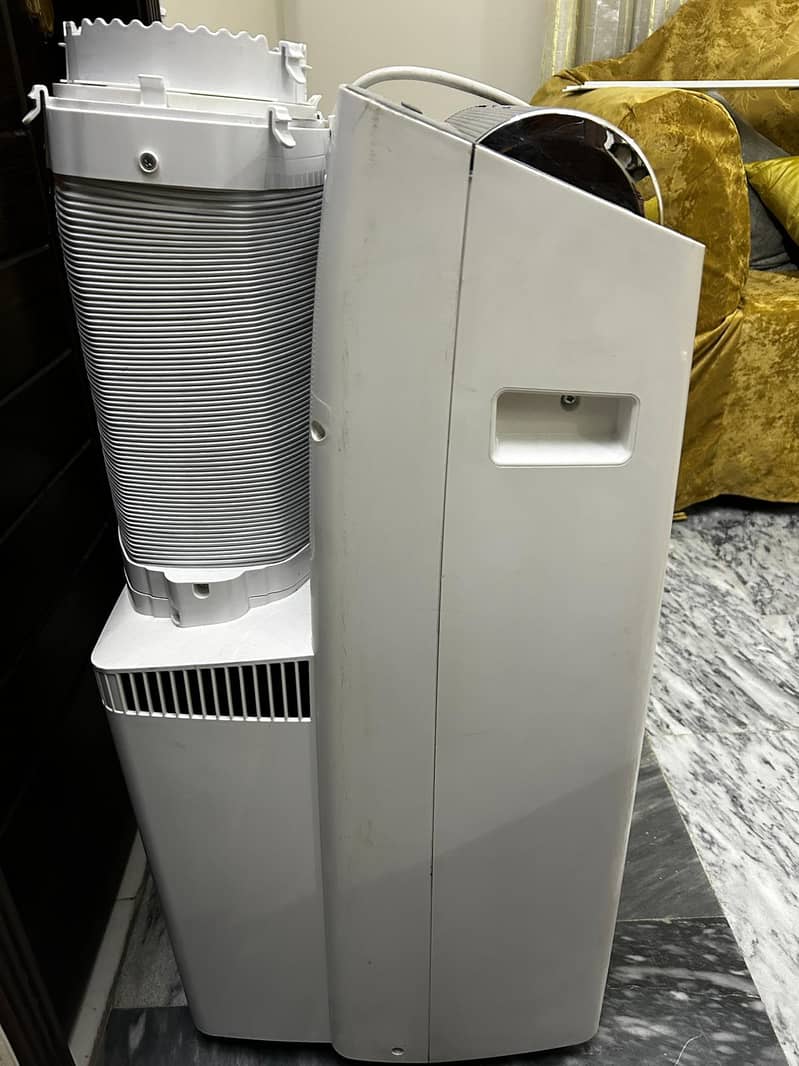 Portable ac 3