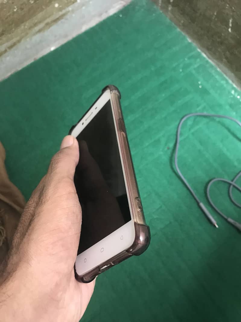OPPO A37 2
