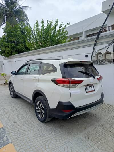 Toyota Rush 2018 full option manual