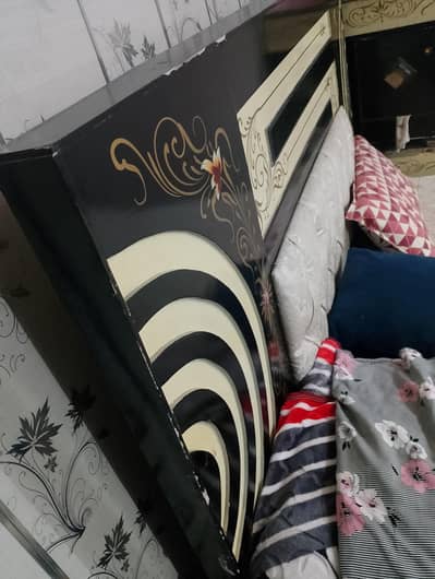 fancy full size bed