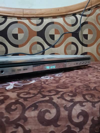 Cougar ASB 2139 DVD PLAYER and video DVD palyer WITH A Original REMOTE