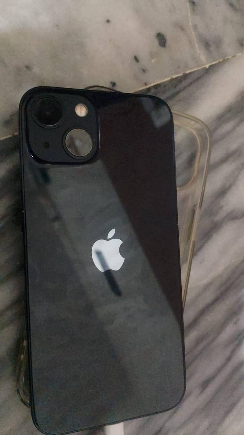 Apple iPhone 13 2