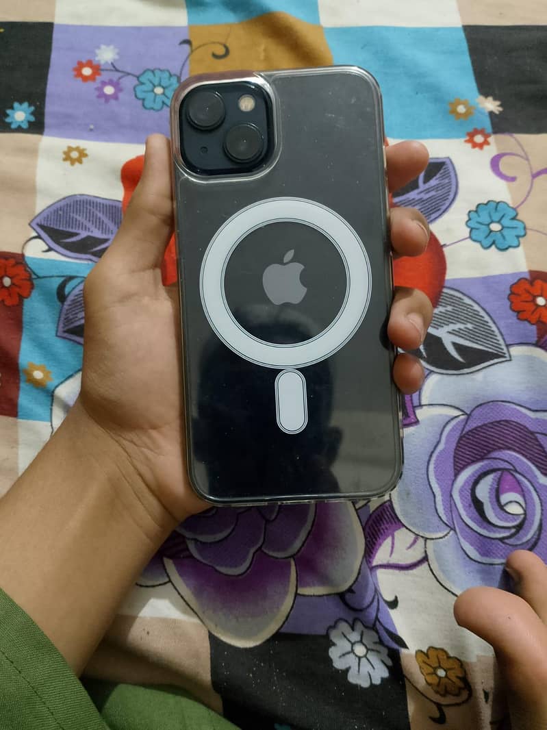 Apple iPhone 13 3