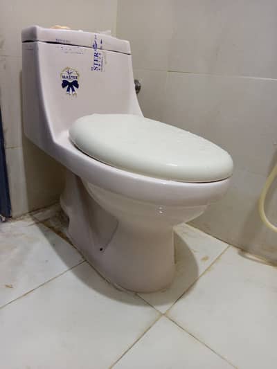Bath cemot. . . . light  cream colour pink touch