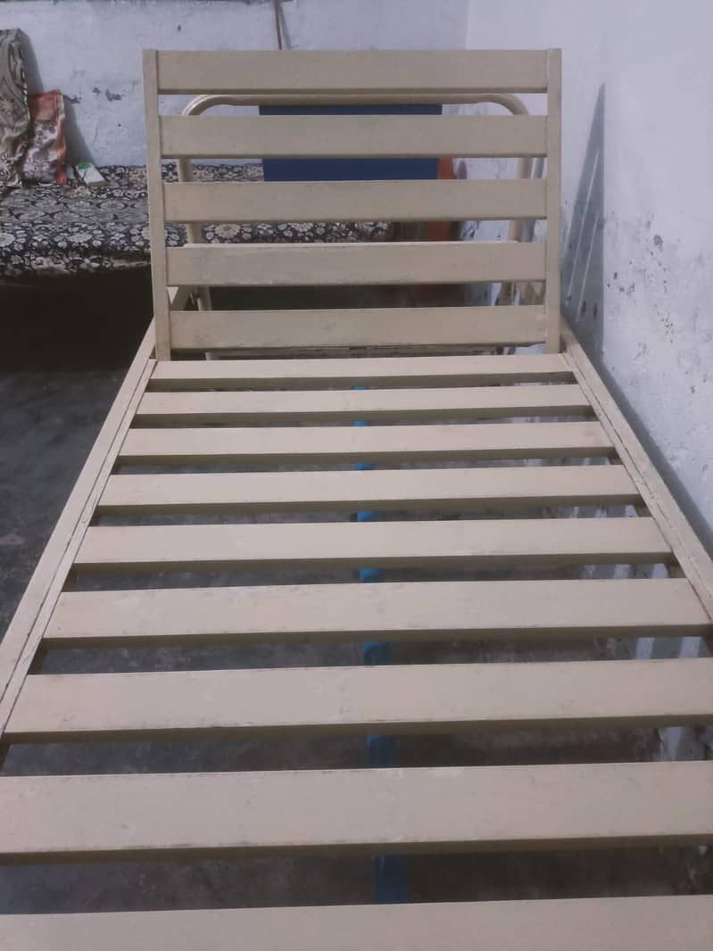 patients bed 3