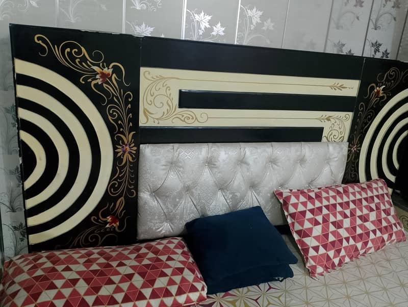 fancy full size bed 3