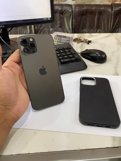 I phone 12 pro max Factory Unlock 256 gb