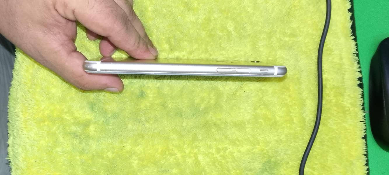 Apple iPhone 6 3