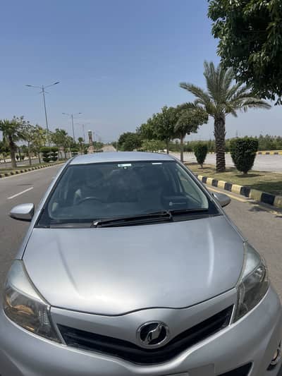 Toyota Vitz 2011