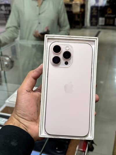 Apple iPhone 16 Pro Max