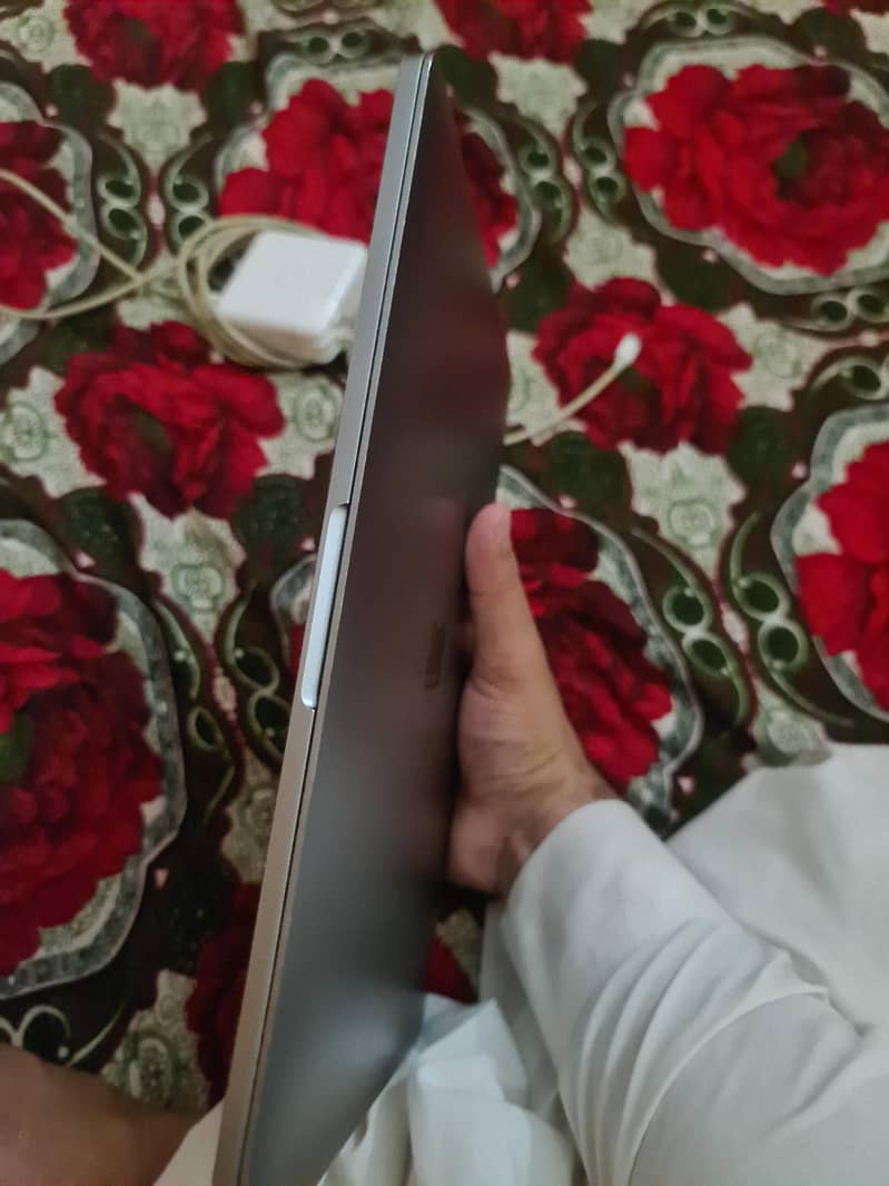 MacBook Pro M1 7