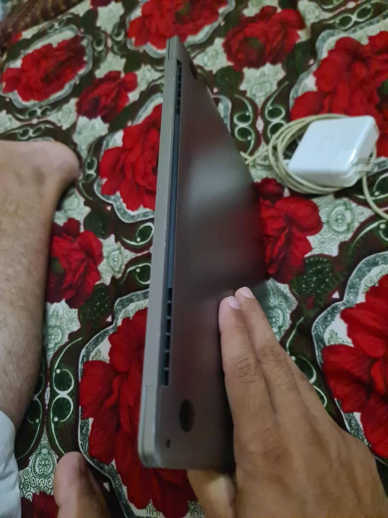 MacBook Pro M1 9