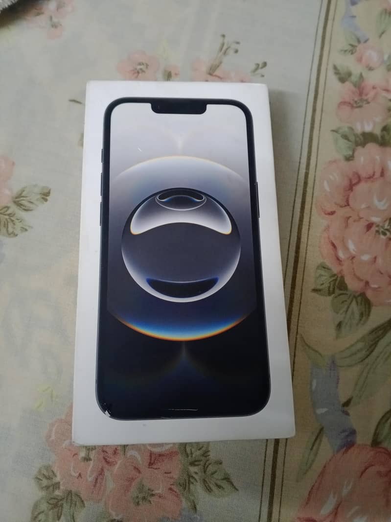Apple iPhone 16e 0
