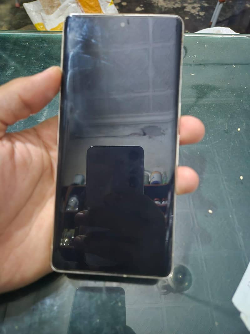 Google Pixel 7 Pro 6