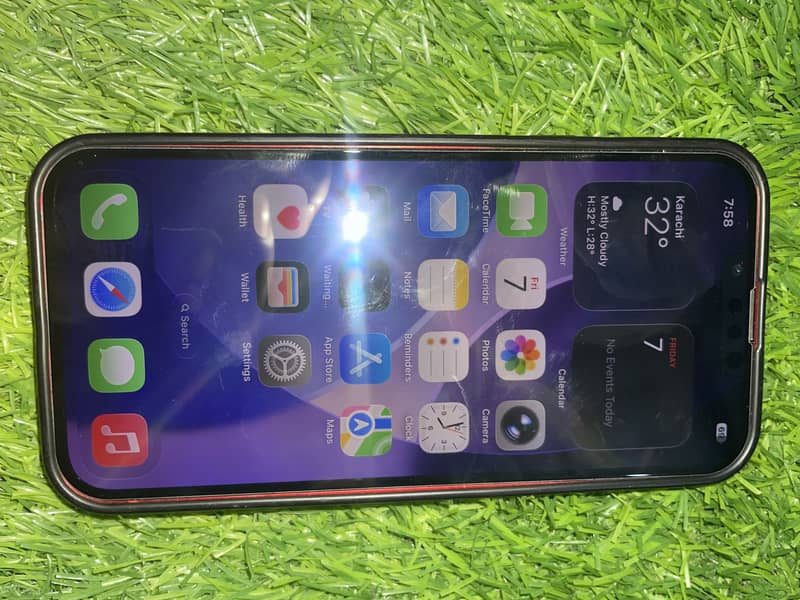 Apple iPhone 13 10