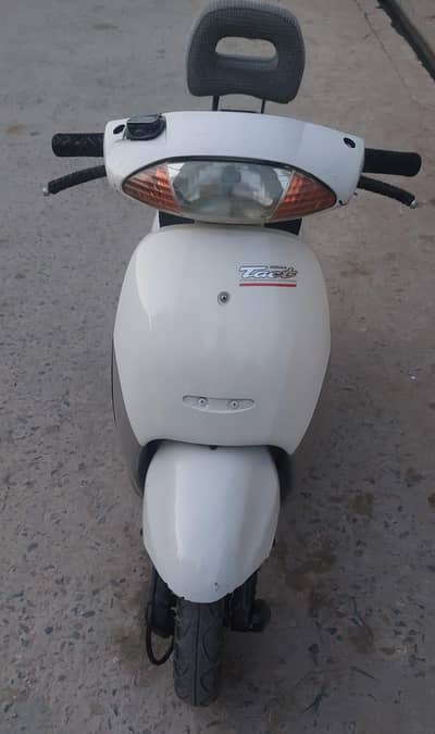 petrol scooty 49cc available