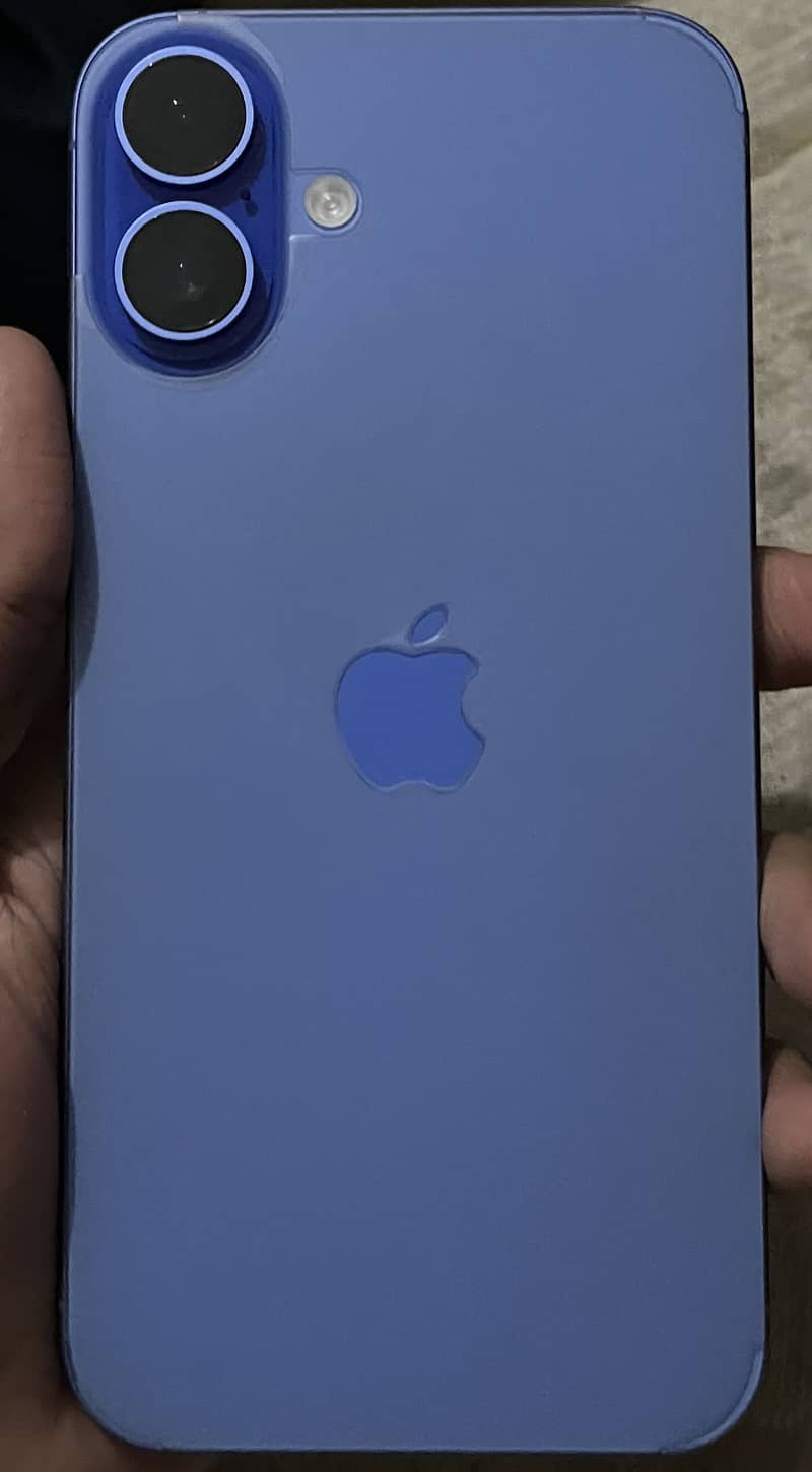 Apple iPhone 16 Plus 4