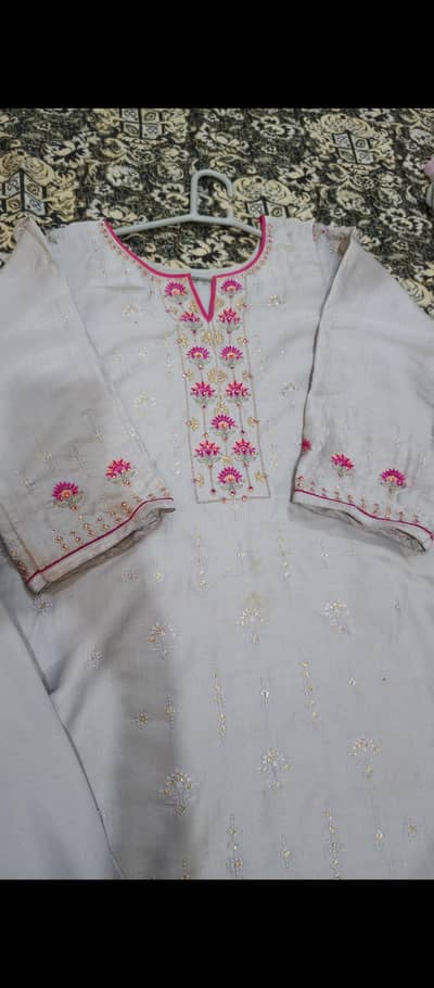 Indian Silk 3 Piece Suit – Embroidered with Dupatta