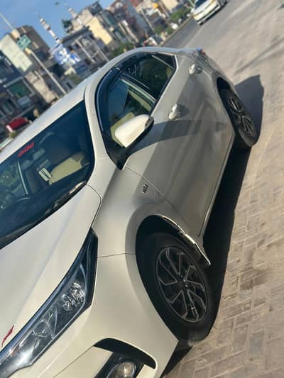 Toyota Corolla GLI 2018 manual