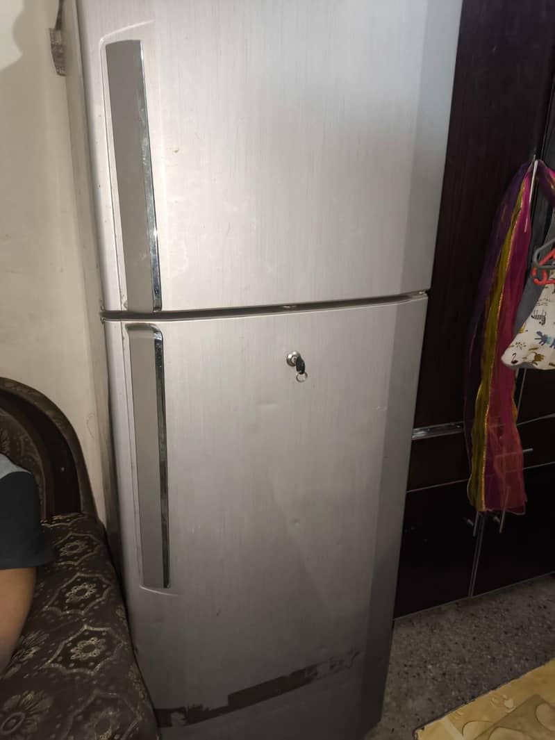 REFRIGERATOR 3
