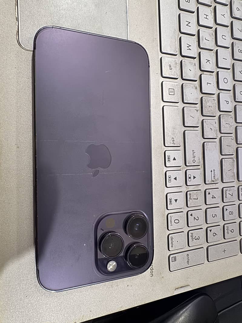 Apple iPhone 14 Pro Max 0