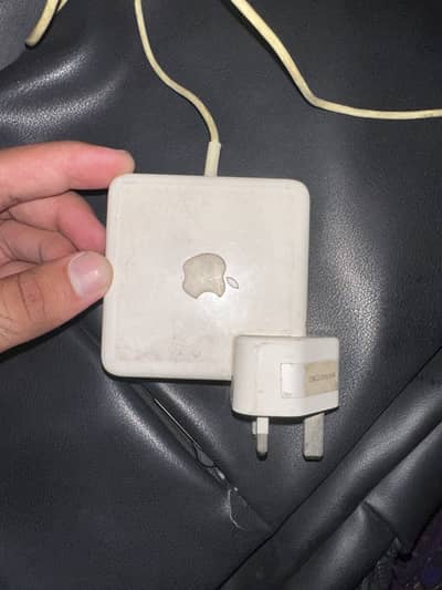 Apple MacBook Pro Original 85W MagSafe 2 Charger – Working Condition