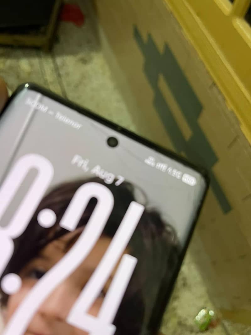 Tecno CAMON 40 Pro 1
