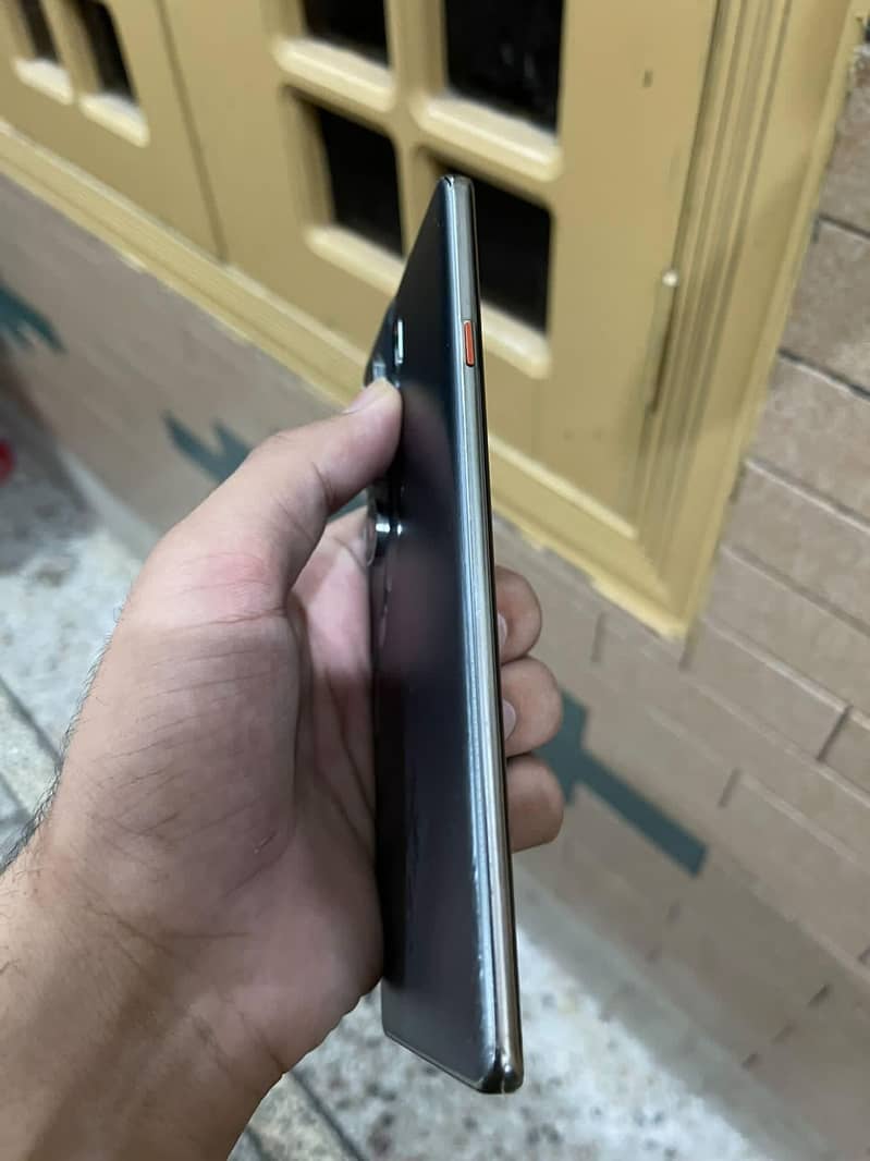 Tecno CAMON 40 Pro 2