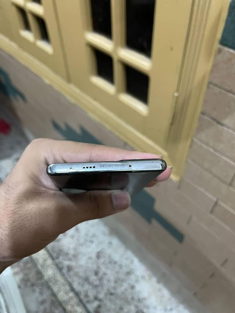 Tecno CAMON 40 Pro 4